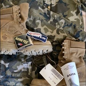 BRAND NEW BATES GORTEX BOOTS